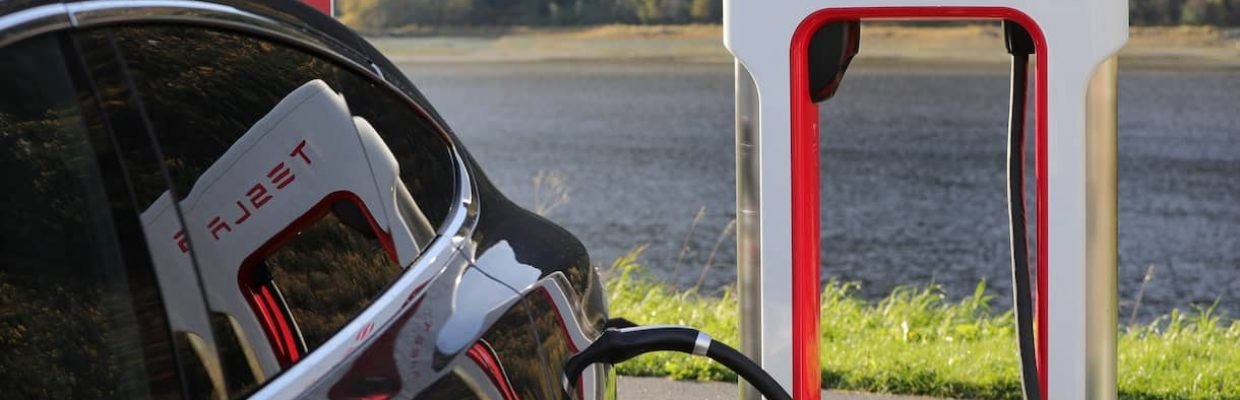 Auto elettriche come funzionano e tutto quello che c è da sapere Elon